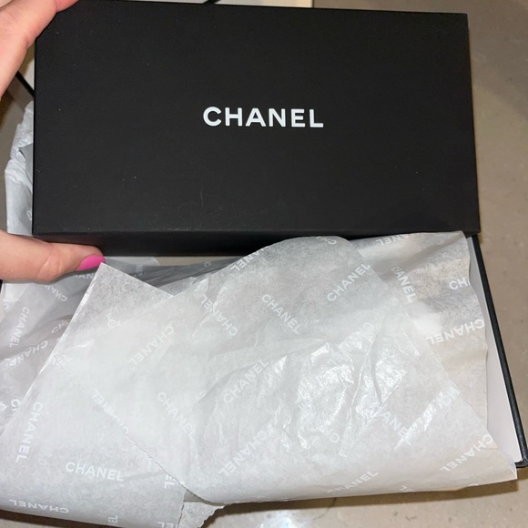 CHANEL SQUARE SUNGLASSES - Box, paperwork, case. Worn 2x like brand new - Picture 7 of 10